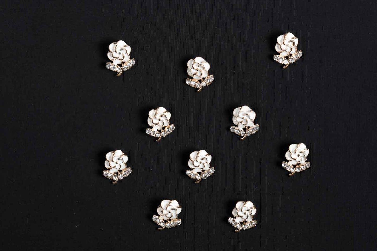 White Color Flower Shape Fancy Designer Buttons 5 Pcs