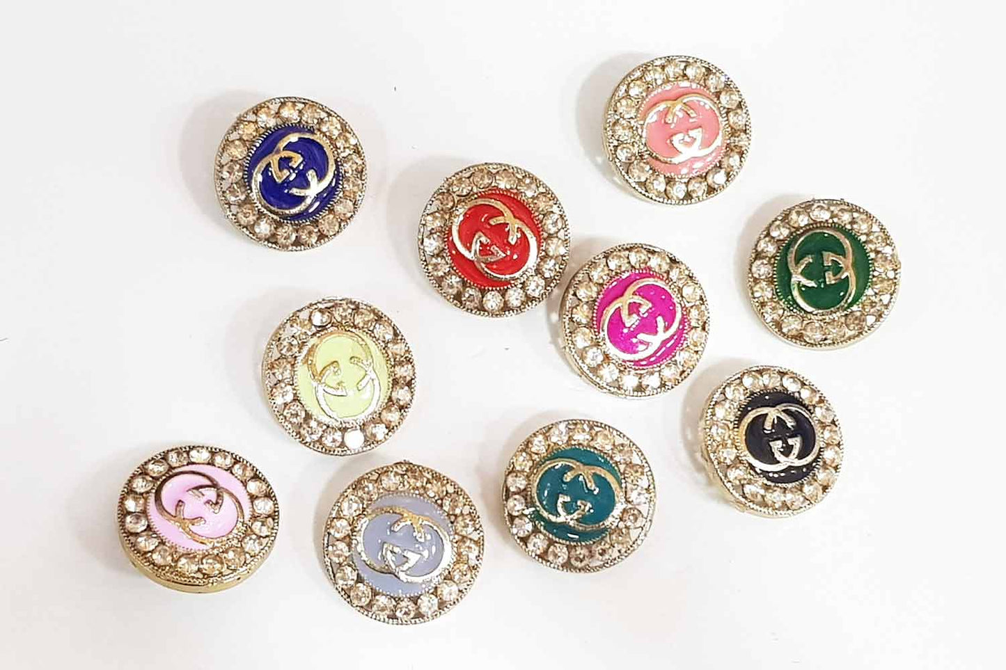Traditional Mina Design with Elegant Detailing Buttons
