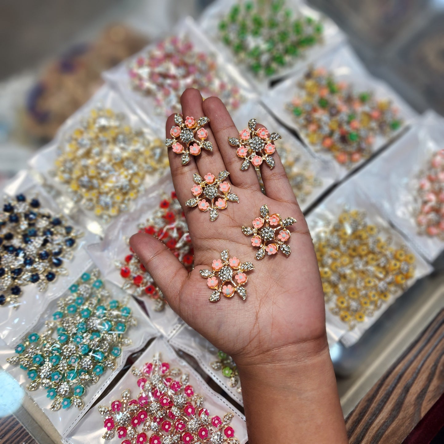Stonework fancy flower buttons (Pack Of 5 Pieces)