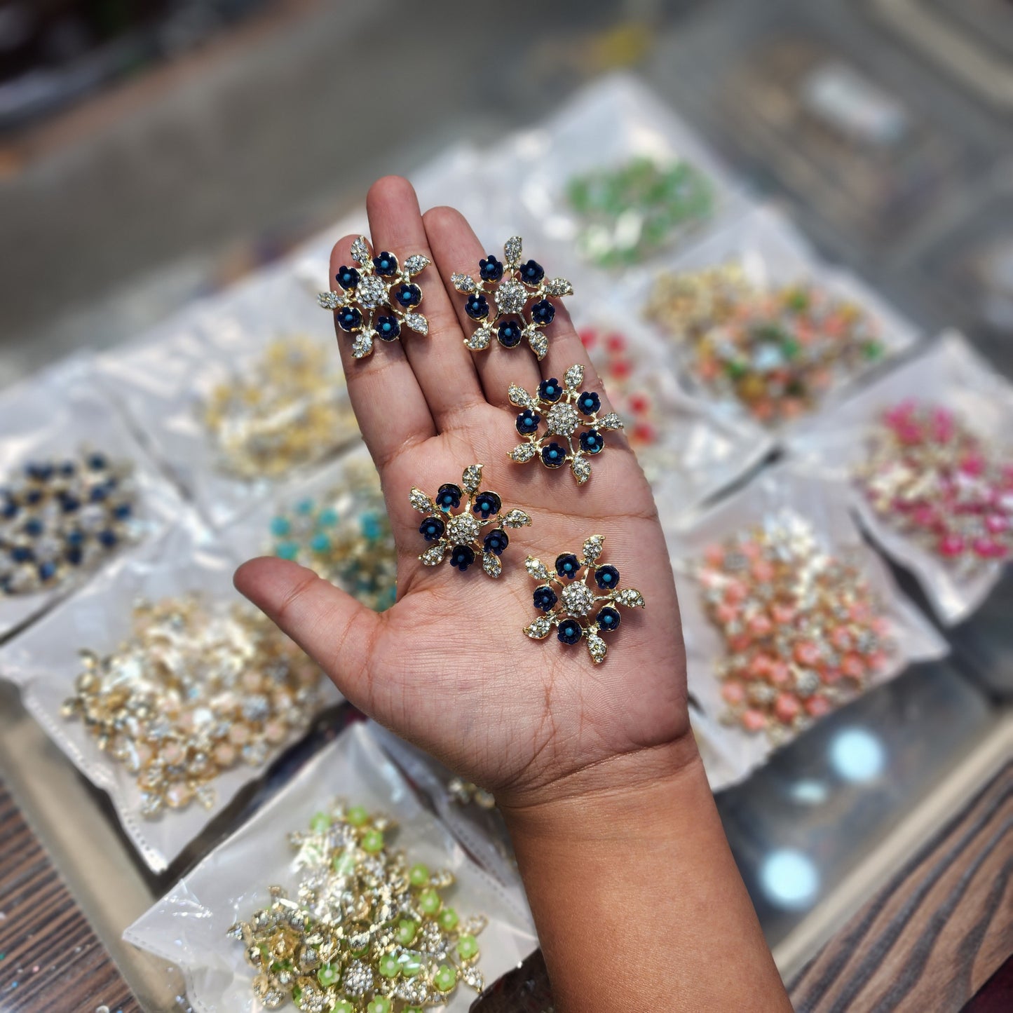 Stonework fancy flower buttons (Pack Of 5 Pieces)