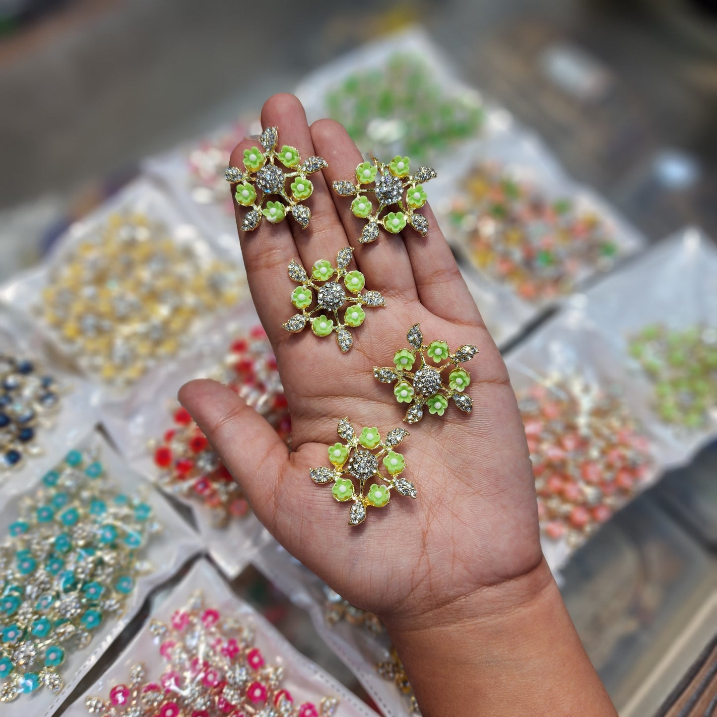 Stonework fancy flower buttons (Pack Of 5 Pieces)