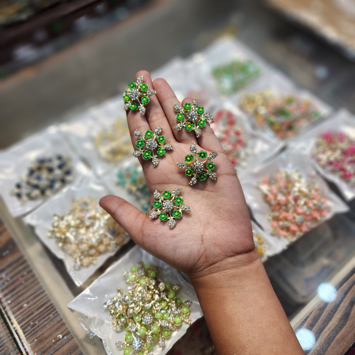 Stonework fancy flower buttons (Pack Of 5 Pieces)