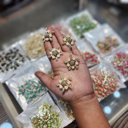 Stonework fancy flower buttons (Pack Of 5 Pieces)