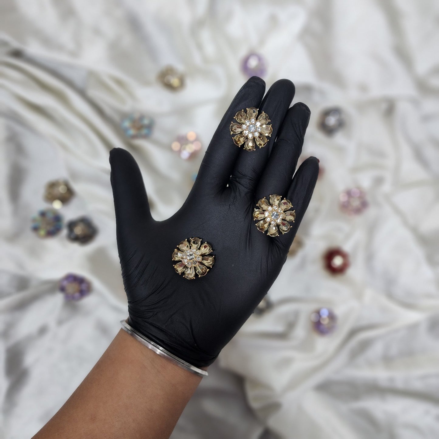 Pack of 3 Pieces Floral Design Crystal Stone Buttons Design 1