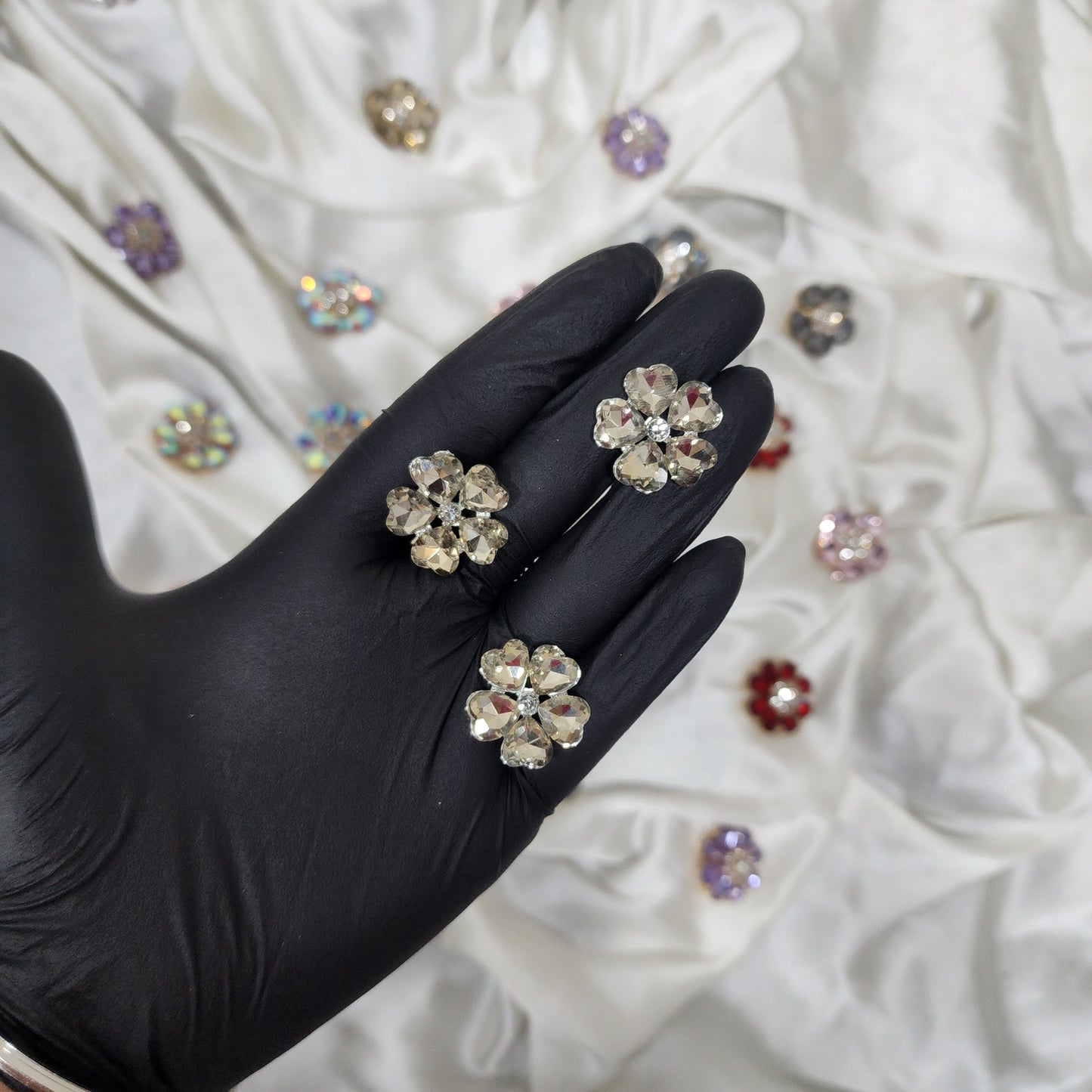 Pack of 3 Pieces Floral Design Crystal Stone Buttons Design 2