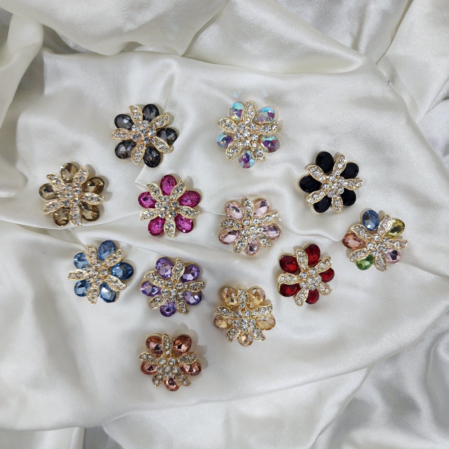 Pack of 3 Pieces Crystal Stone Buttons Design 3