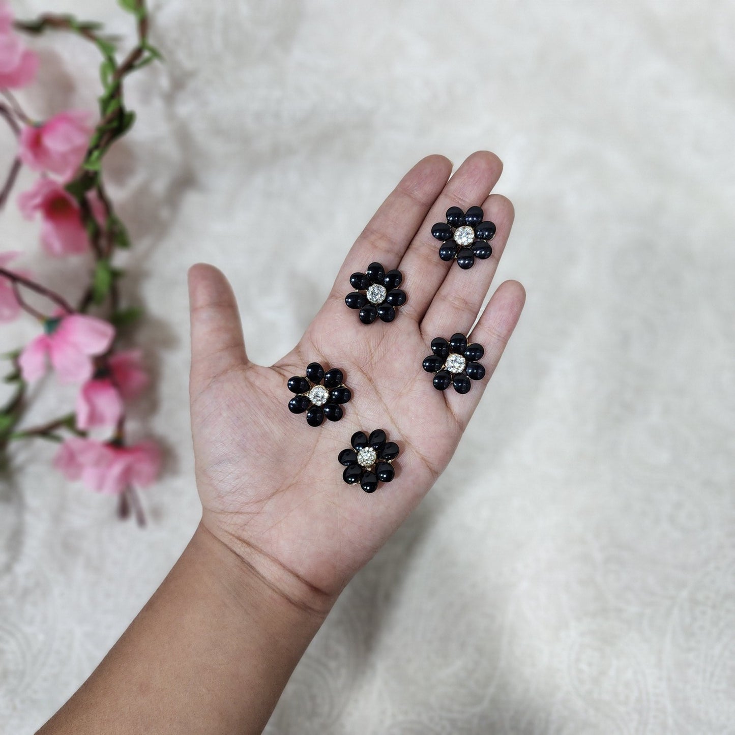 Designer Flower Shape Fancy Buttons