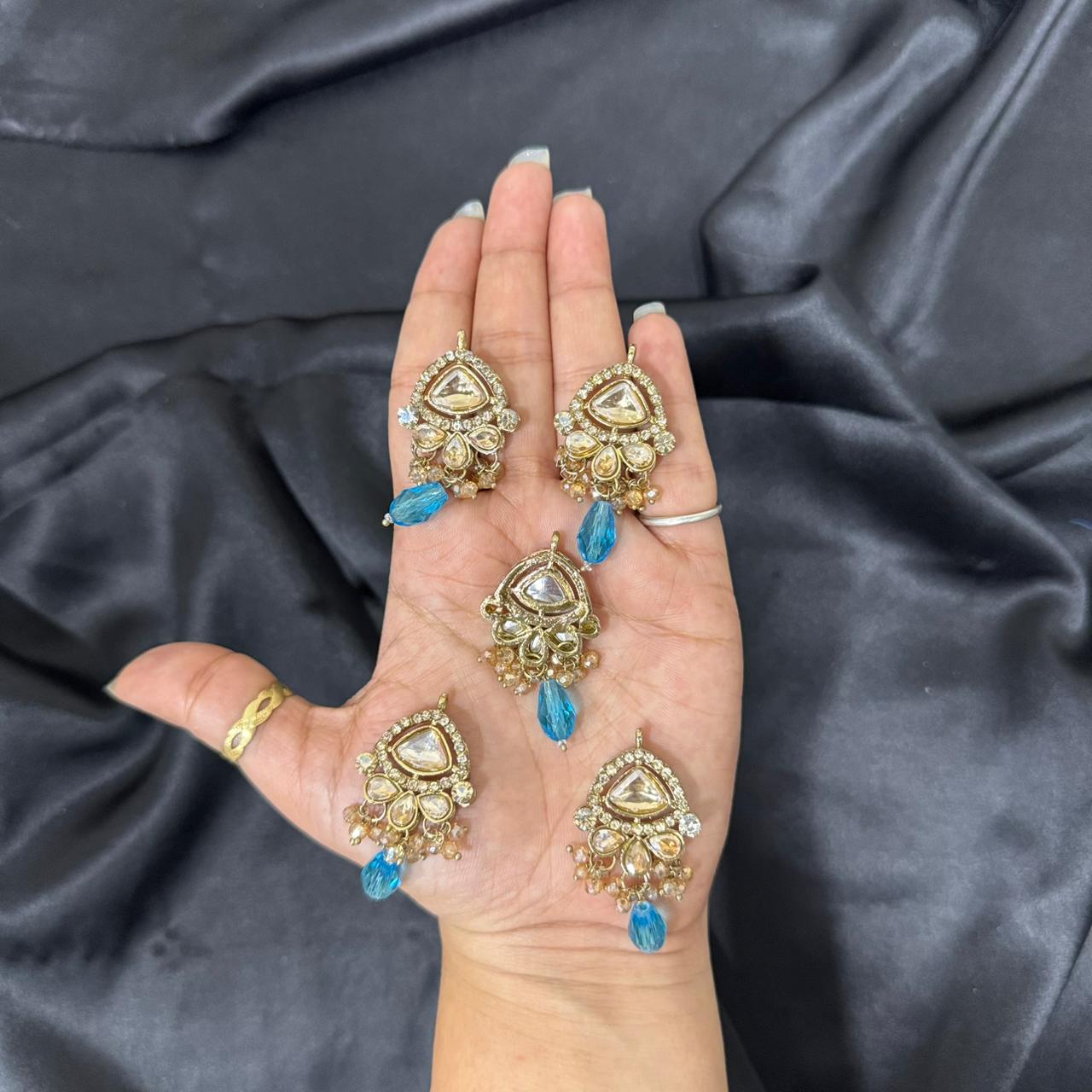 Fancy Kundan Latkan Button Set (5 Pieces)