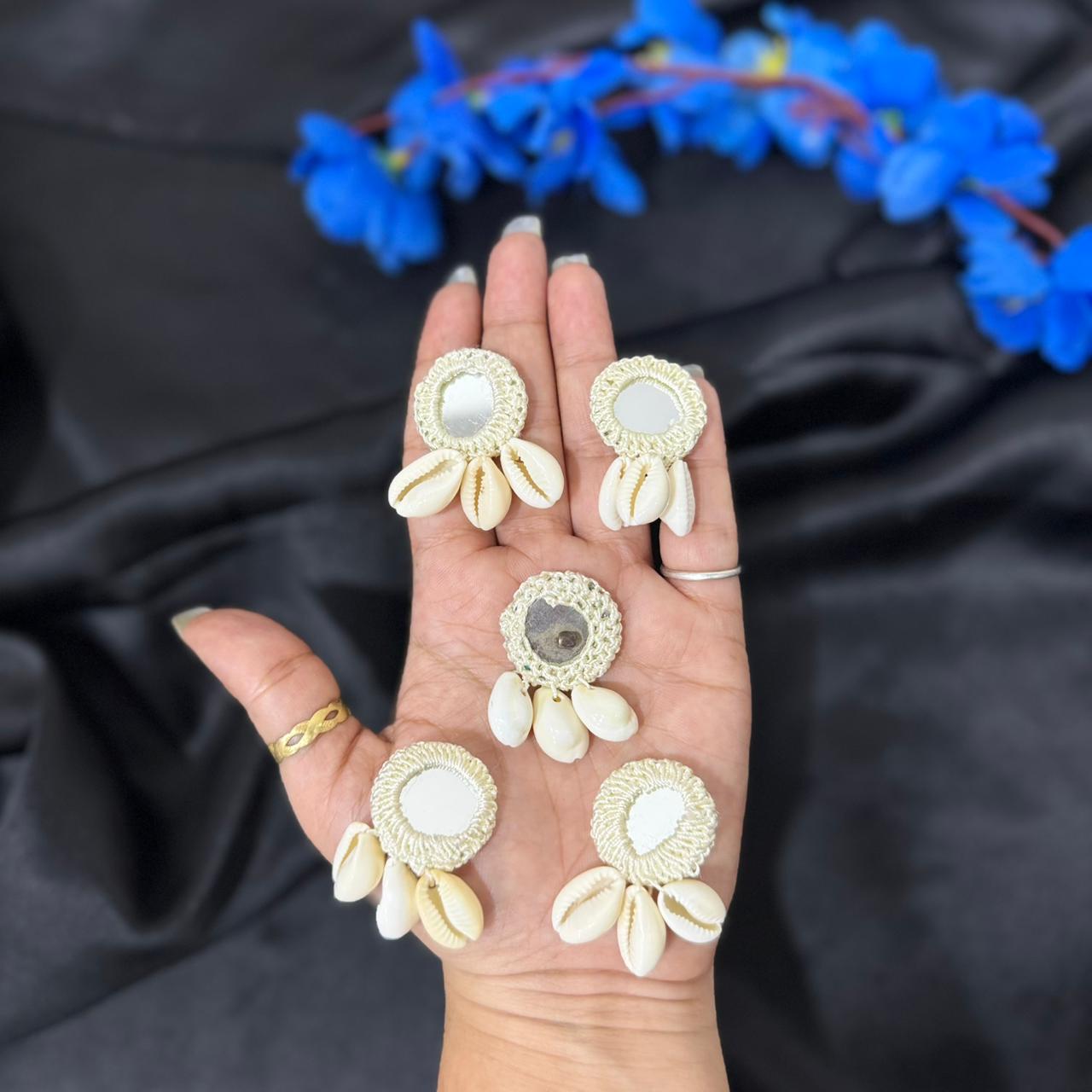 Fancy Mirror & Shell Tassel Button Set (5 Pieces)
