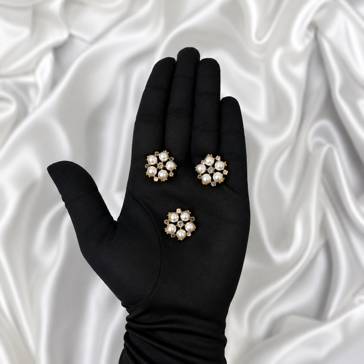 Vintage Pearl Flower Embellishment Buttons (Pack of 3)