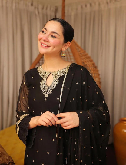 Trending Hania Amir Antique Dabka Handwork Neckline
