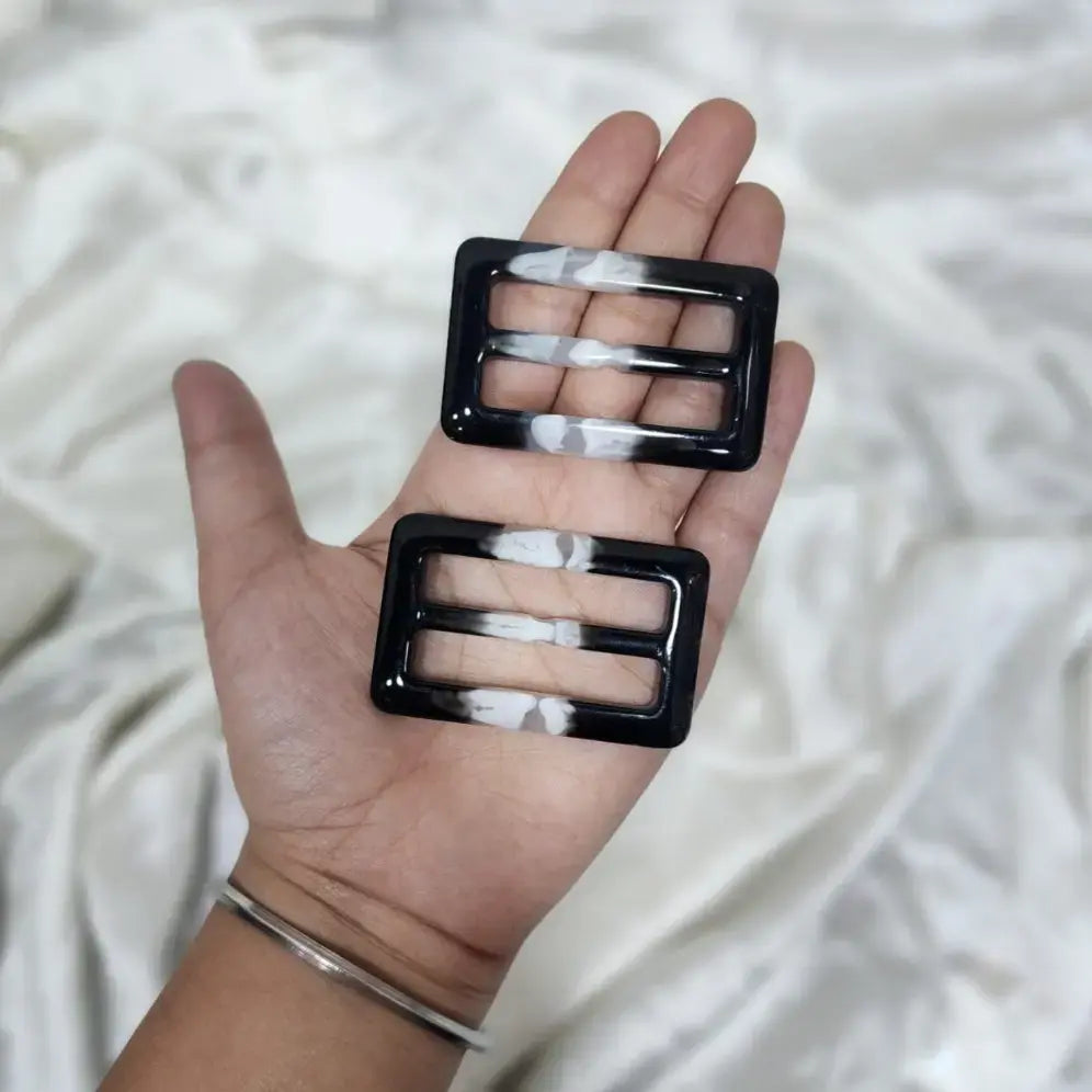 Set of 4 Pieces Dual color Plastic Buckles