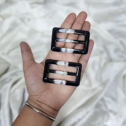 Set of 4 Pieces Dual color Plastic Buckles