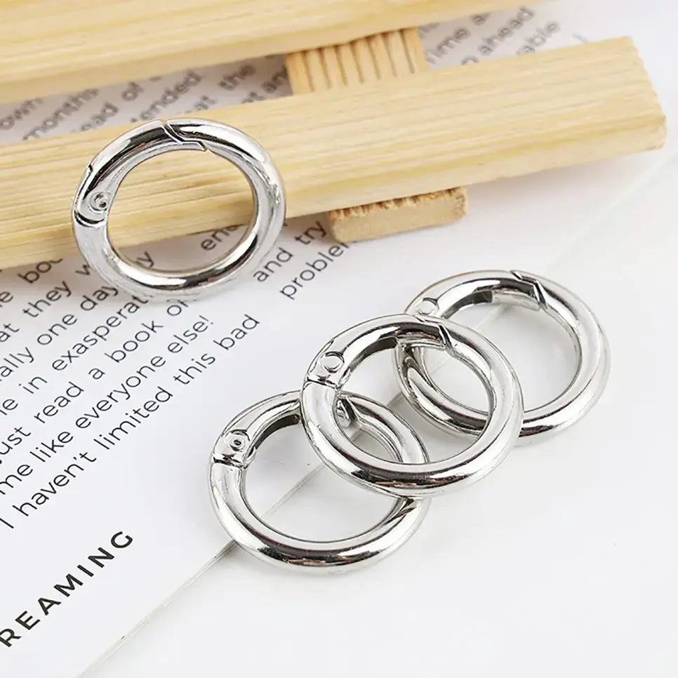 Circle Spring Snap Hooks Clip Keychain Key Ring for Climbing Backpack Buckle